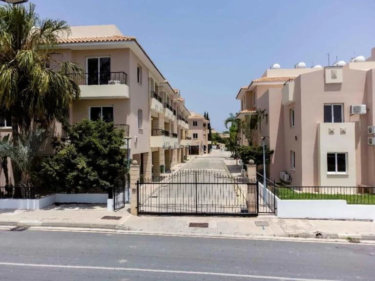 785m² Building for Sale in Tersefanou, Larnaca District