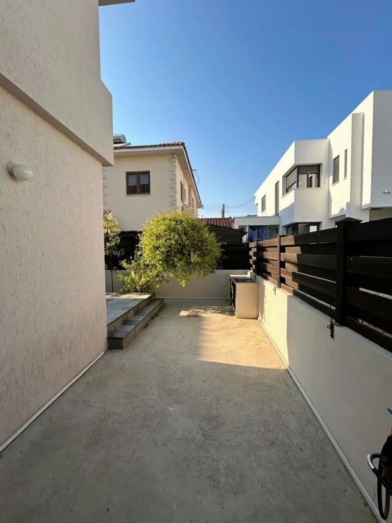 3 Bedroom House for Sale in Krasas, Larnaca District