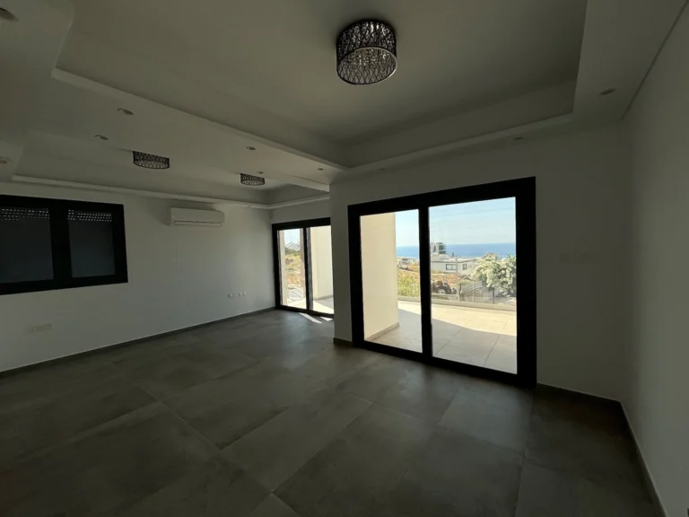 4 Bedroom House for Sale in Agios Tychonas, Limassol District