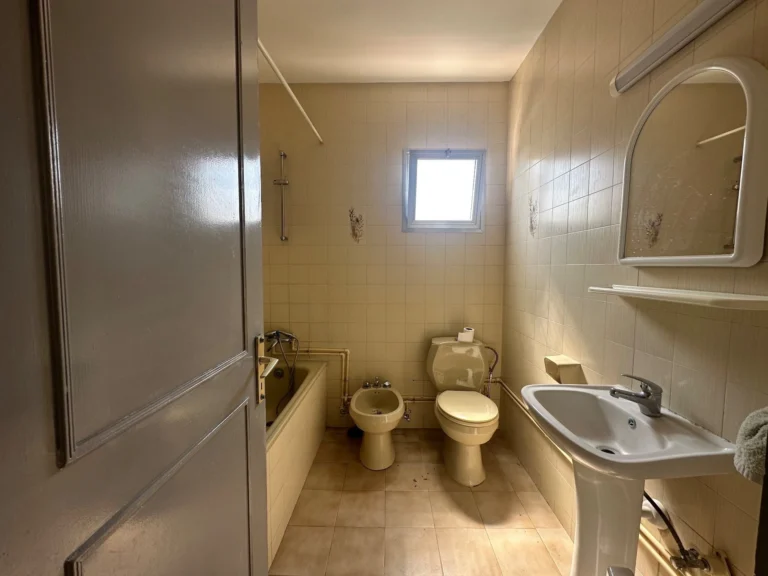 2 Bedroom Apartment for Sale in Amathounta, Limassol District