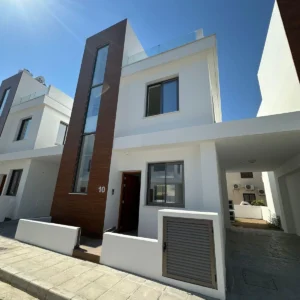 2 Bedroom House for Sale in Livadia Larnakas, Larnaca District