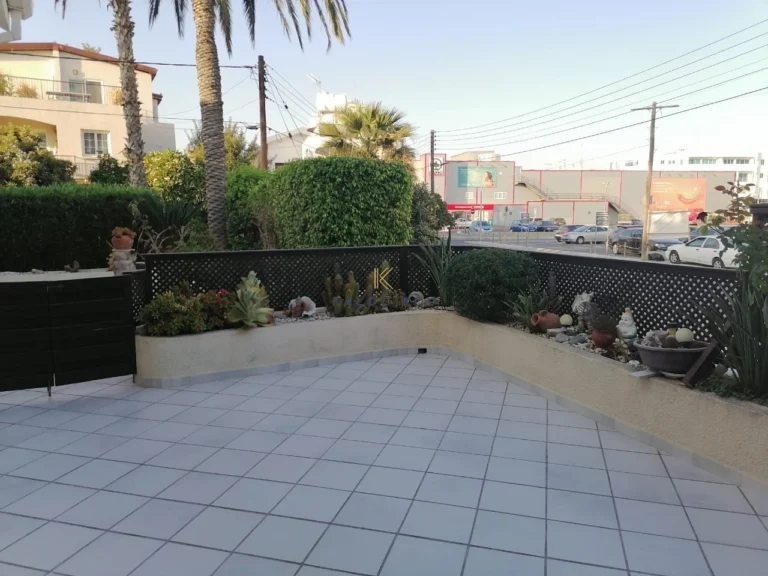 5 Bedroom House for Sale in Drosia, Larnaca District