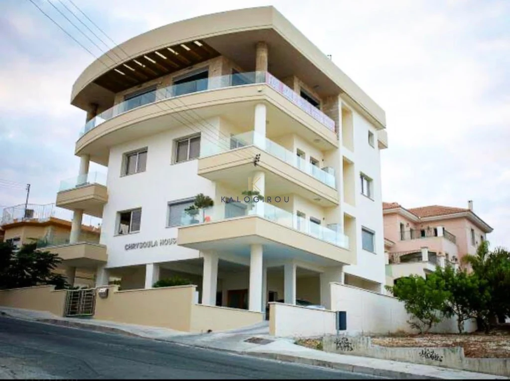 3 Bedroom Apartment for Sale in Limassol – Mesa Geitonia