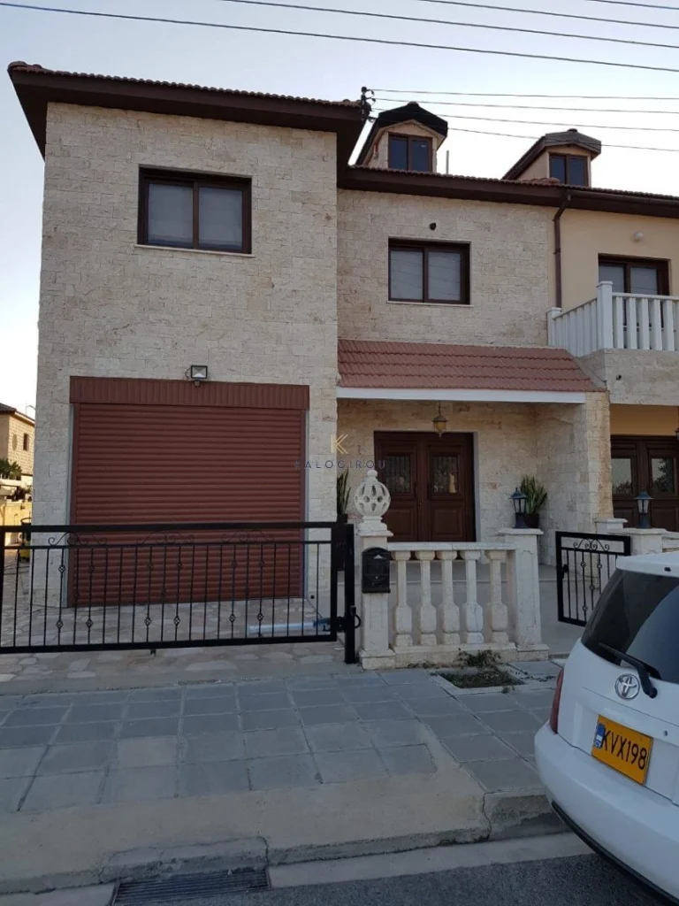 Cheap Houses and Villas for Sale Larnaca up to 400000 euro