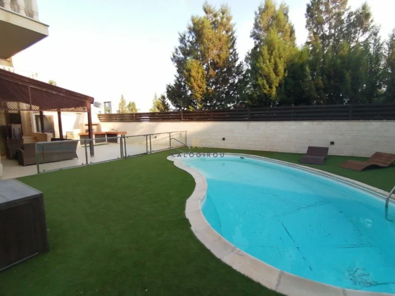 5 Bedroom House for Sale in Aradippou, Larnaca District