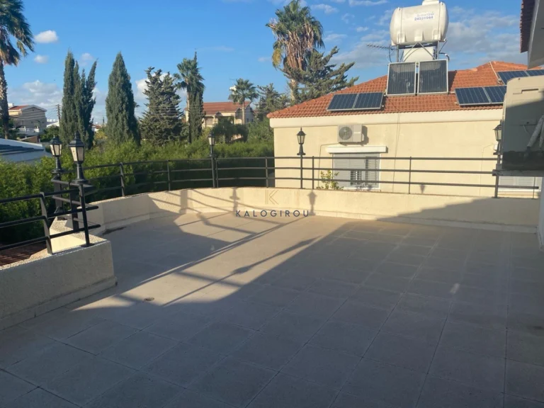 4 Bedroom House for Sale in Aradippou, Larnaca District