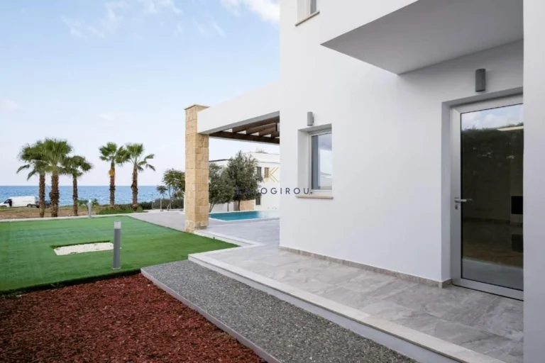 3 Bedroom House for Sale in Neo Chorio Pafou, Paphos District