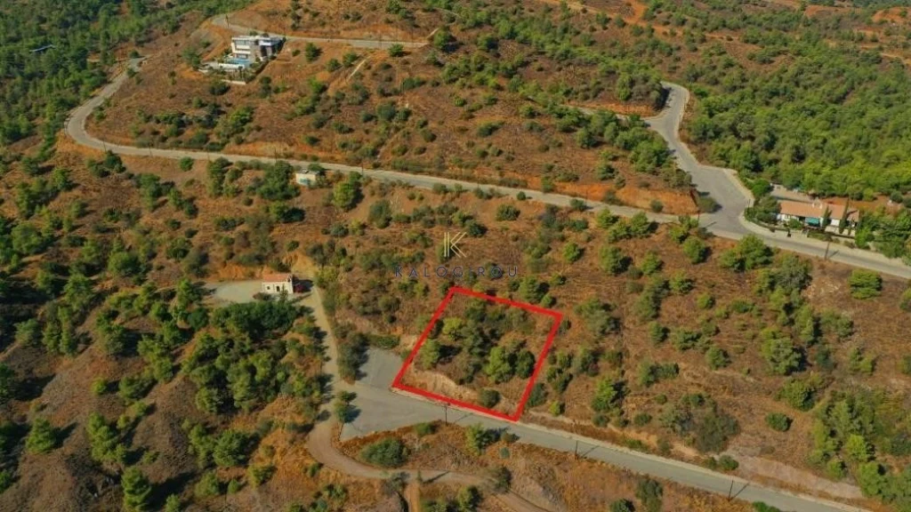 1,600m² Plot for Sale in Kornos, Larnaca District