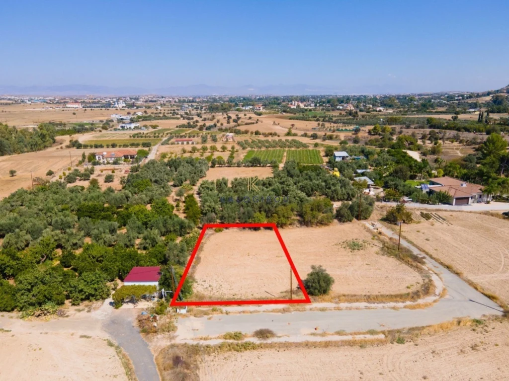 633m² Plot for Sale in Politiko, Nicosia District