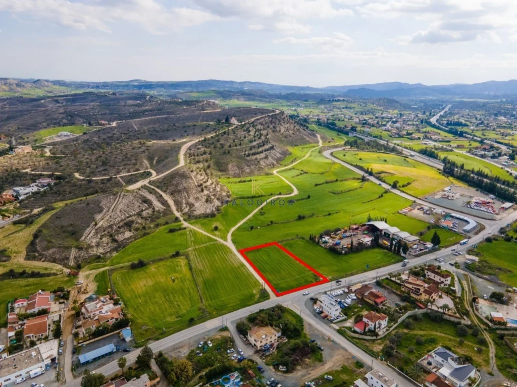 2,899m² Plot for Sale in Alampra, Nicosia District