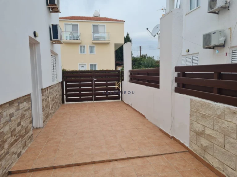 3 Bedroom House for Sale in Pervolia Larnacas