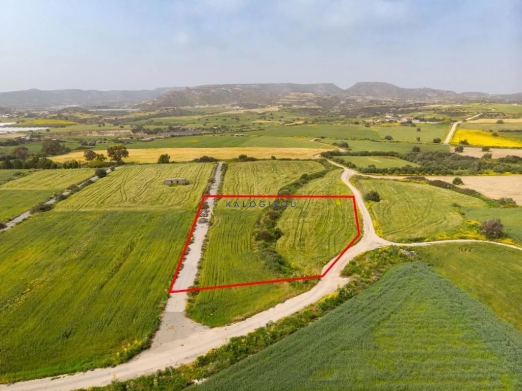 3,292m² Plot for Sale in Maroni, Larnaca District