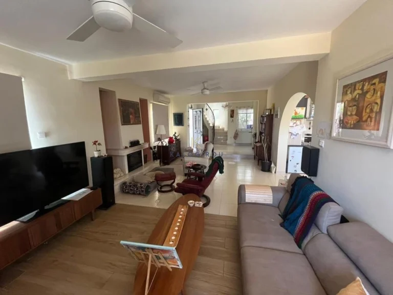 4 Bedroom House for Sale in Tala, Paphos District