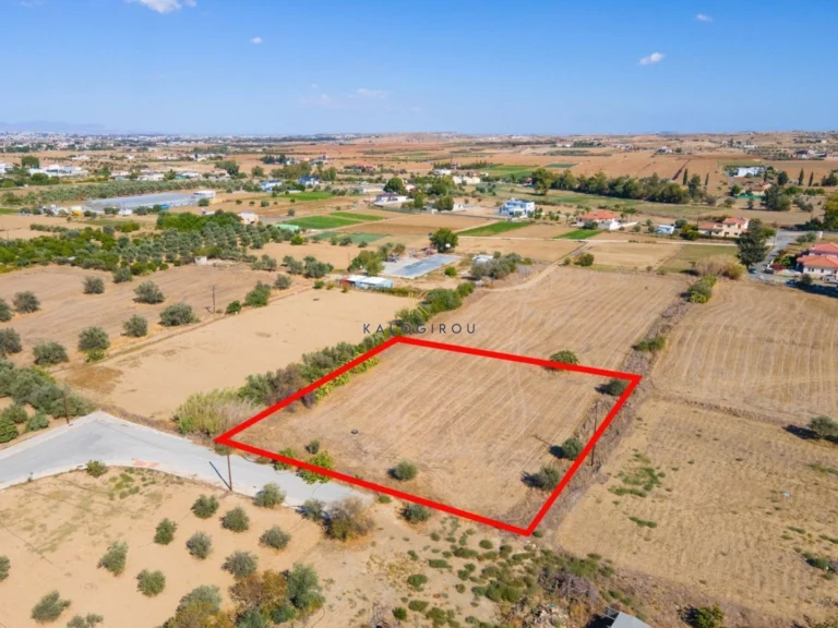 3,271m² Plot for Sale in Psimolofou, Nicosia District