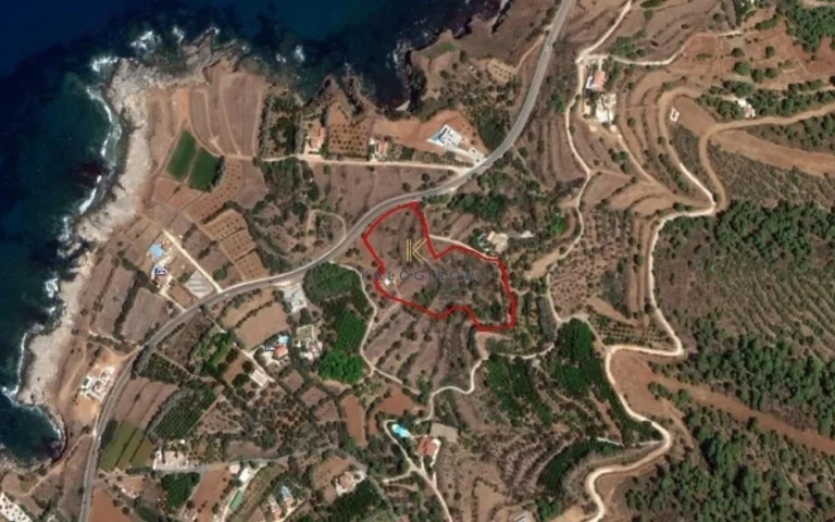 14,391m² Plot for Sale in Pomos, Paphos District