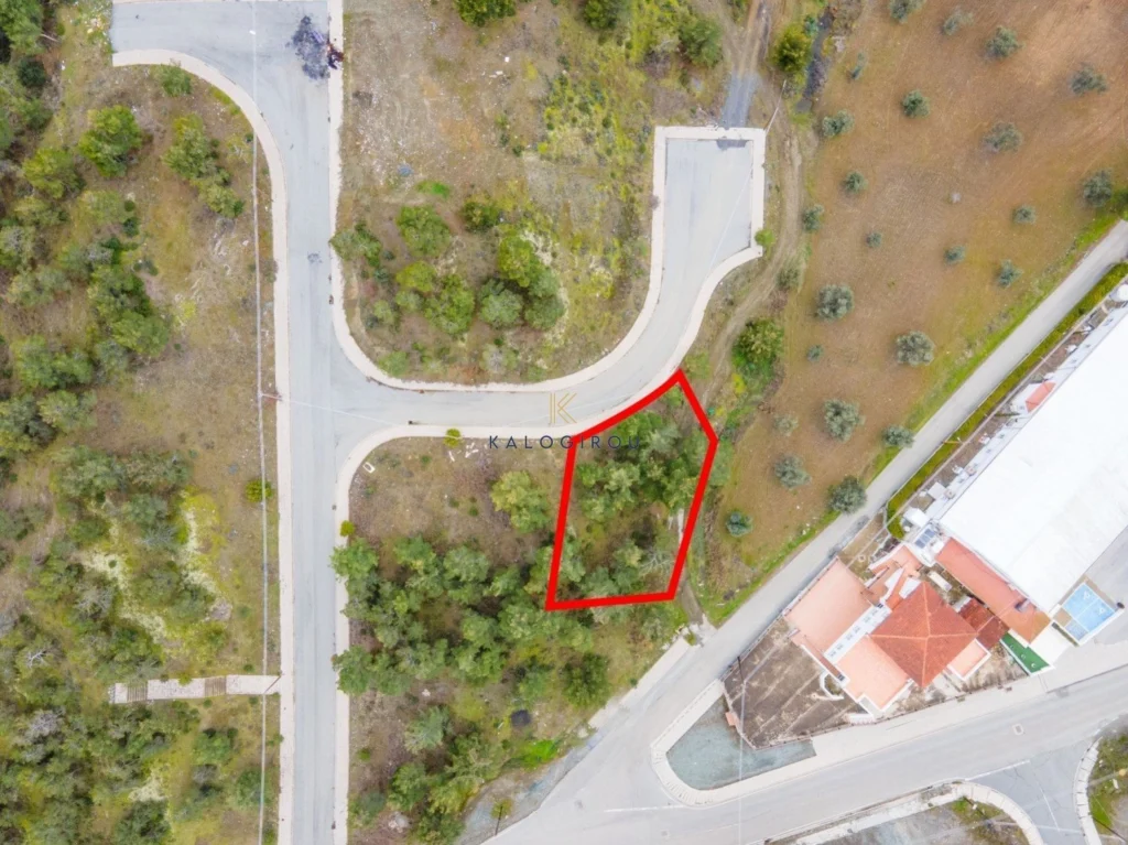 635m² Plot for Sale in Lythrodontas, Nicosia District