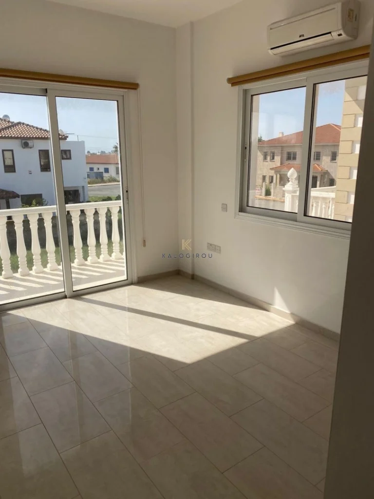 5 Bedroom House for Sale in Kiti, Larnaca District