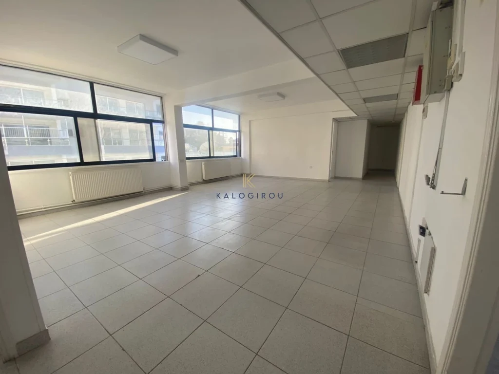 250m² Office for Rent in Faneromeni, Larnaca District