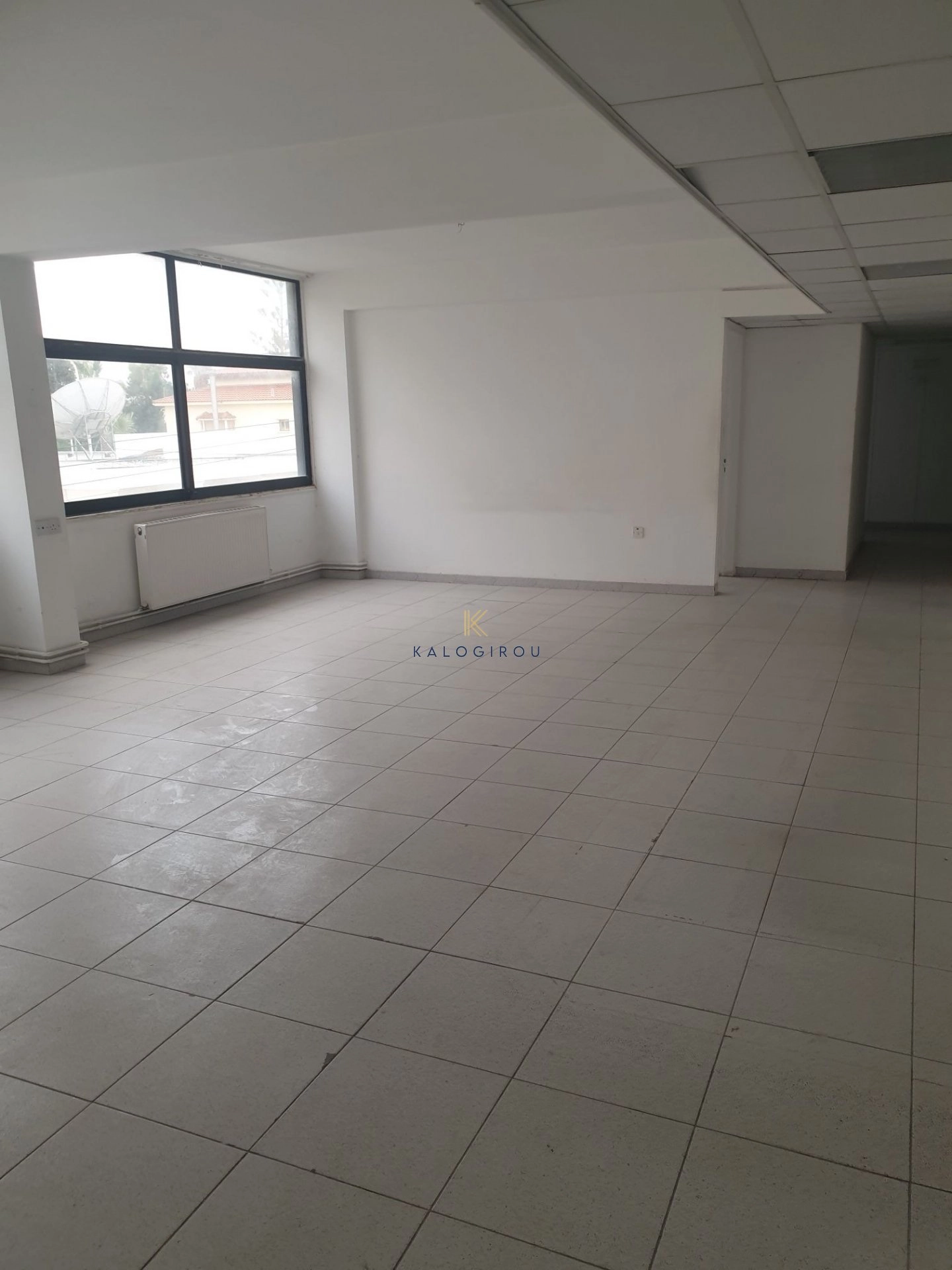 750m² Office for Rent in Faneromeni, Larnaca District