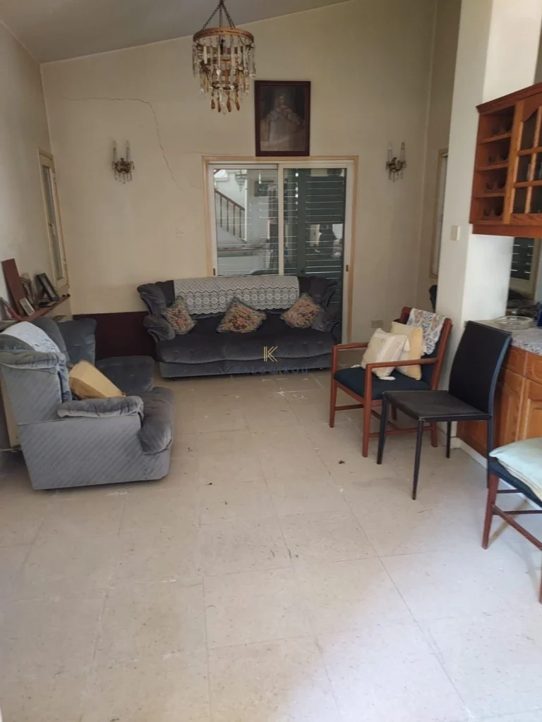 3 Bedroom House for Sale in Nicosia – Kaimakli