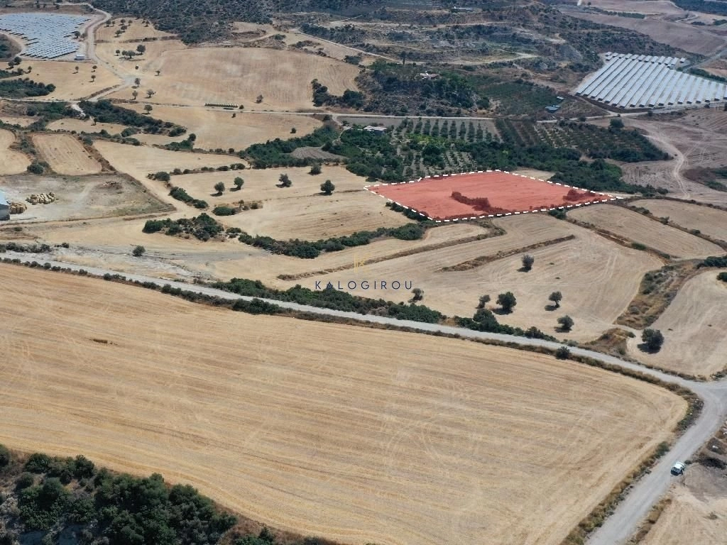 7,324m² Plot for Sale in Maroni, Larnaca District