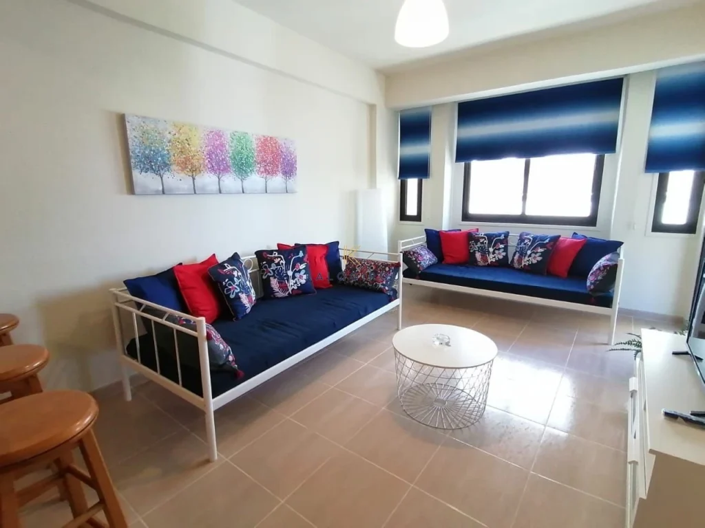 1 Bedroom Apartment for Rent in Larnaca – Finikoudes