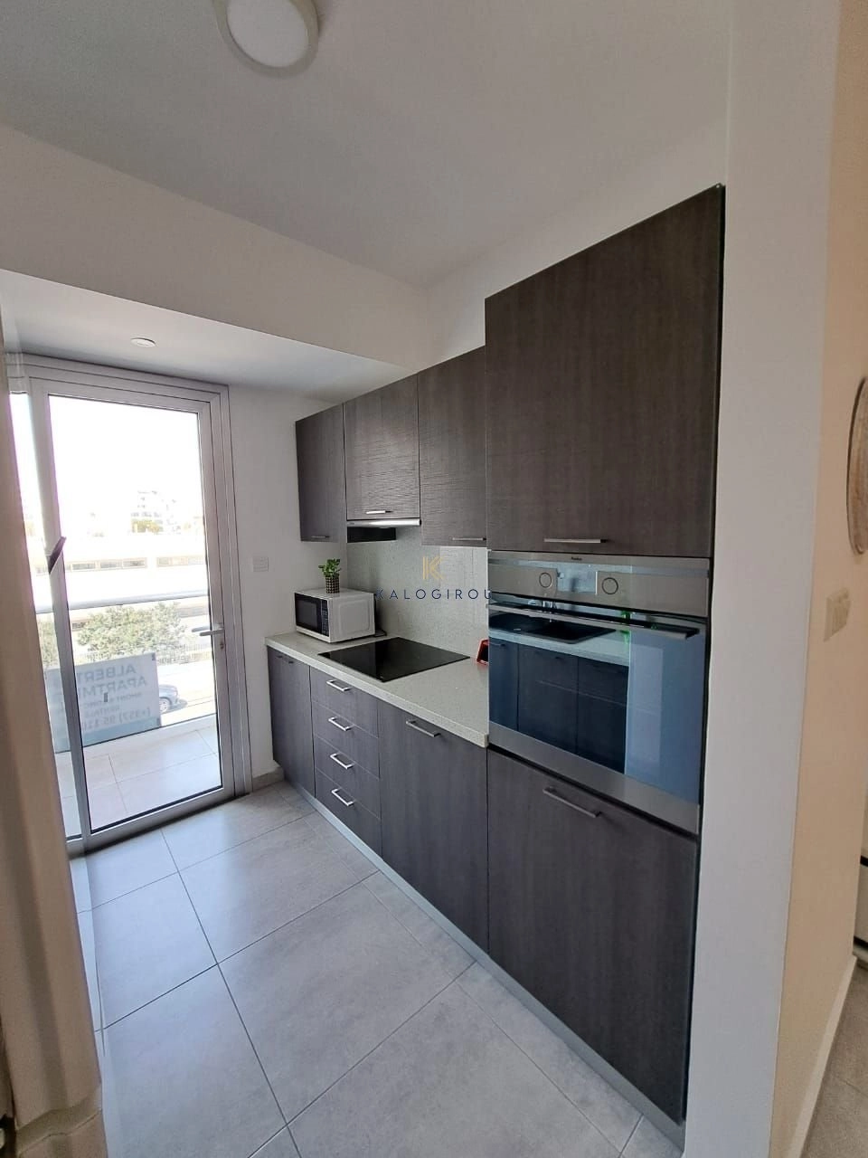 2 Bedroom Apartment for Rent in Larnaca – Finikoudes
