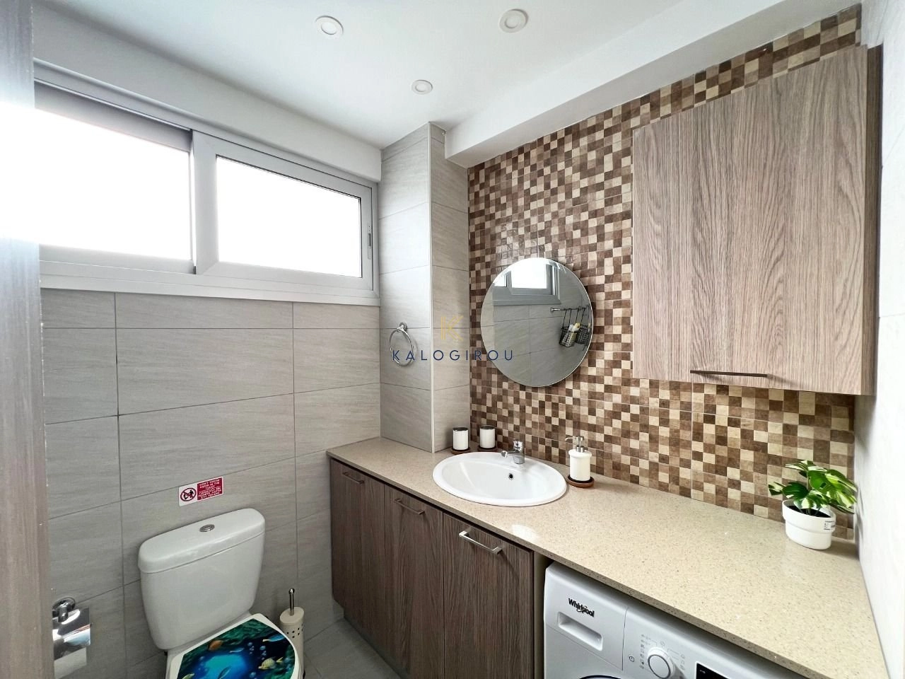 2 Bedroom Apartment for Rent in Larnaca – Finikoudes