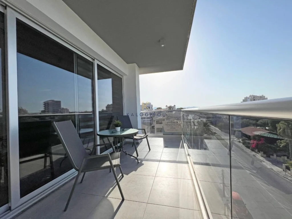2 Bedroom Apartment for Rent in Larnaca – Finikoudes