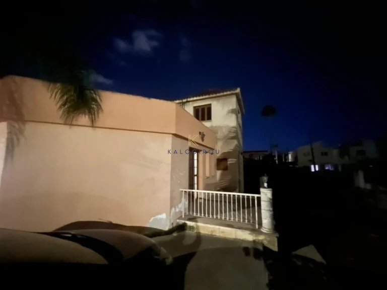 3 Bedroom House for Sale in Aradippou, Larnaca District