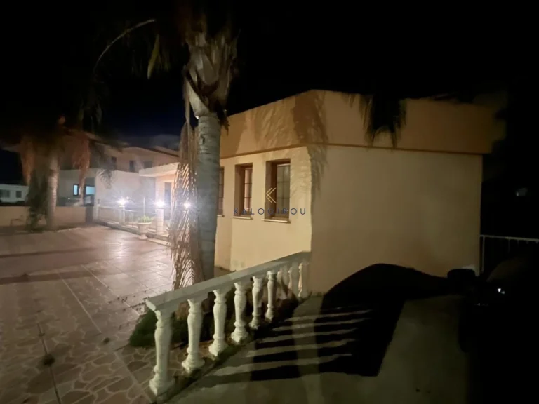 3 Bedroom House for Sale in Aradippou, Larnaca District