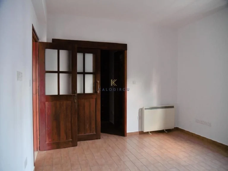 5 Bedroom House for Sale in Oroklini, Larnaca District