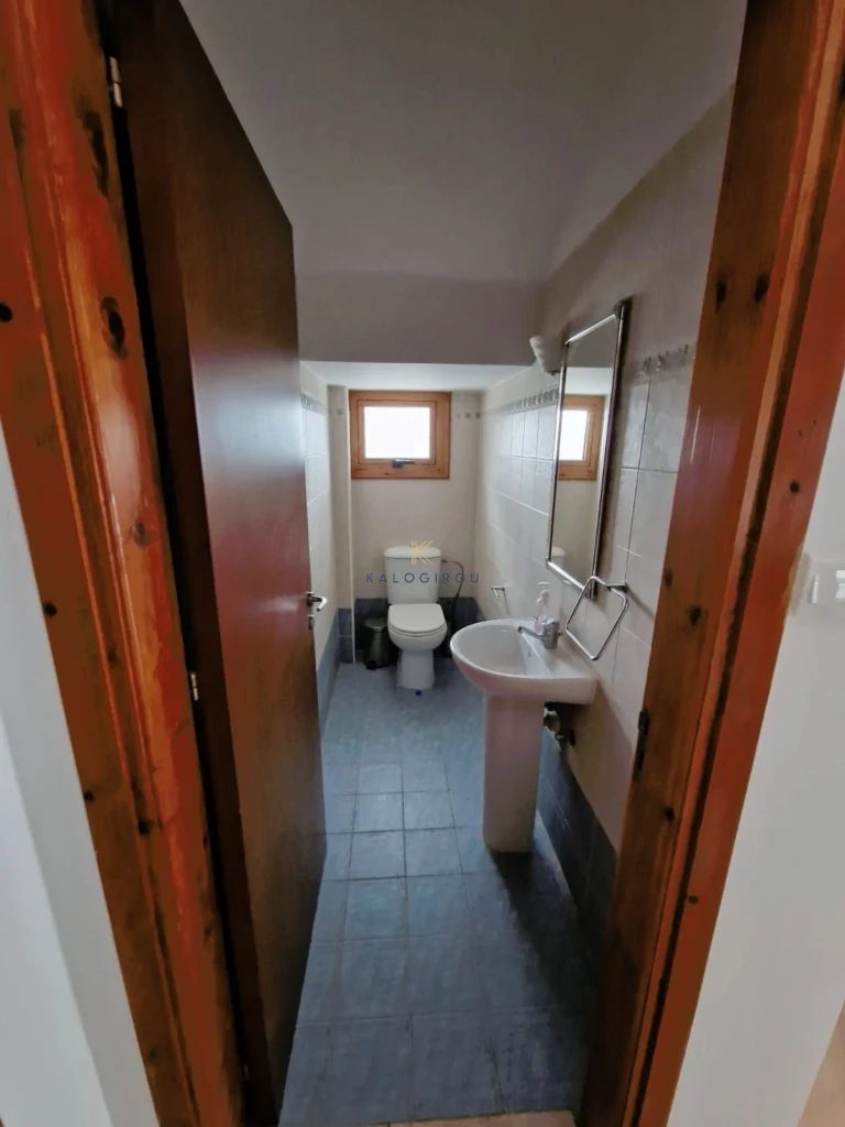 5 Bedroom House for Rent in Oroklini, Larnaca District