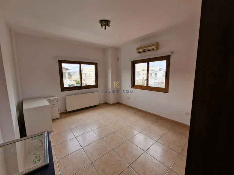 5 Bedroom House for Rent in Oroklini, Larnaca District