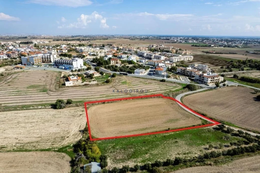 4,879m² Plot for Sale in Tersefanou, Larnaca District