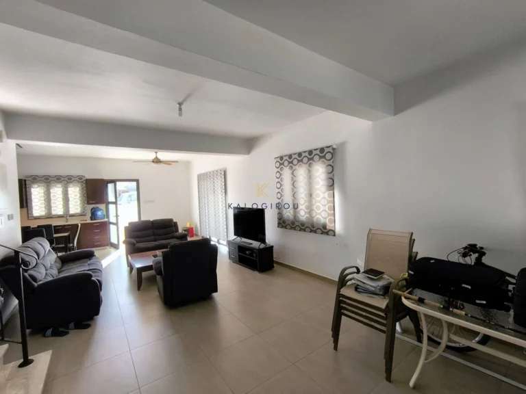 3 Bedroom House for Sale in Oroklini, Larnaca District