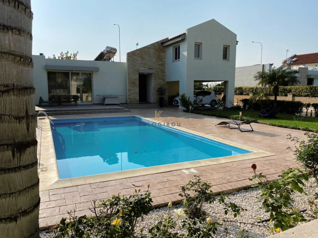 3 Bedroom House for Sale in Pervolia Larnacas