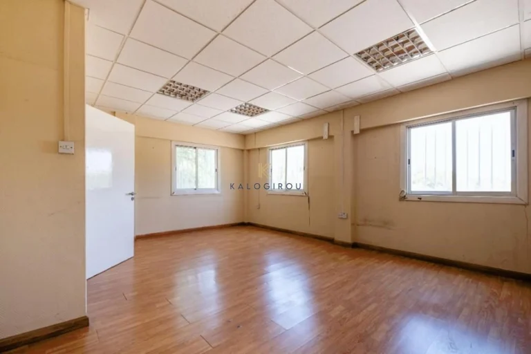 2052m² Commercial for Sale in Strovolos, Nicosia District