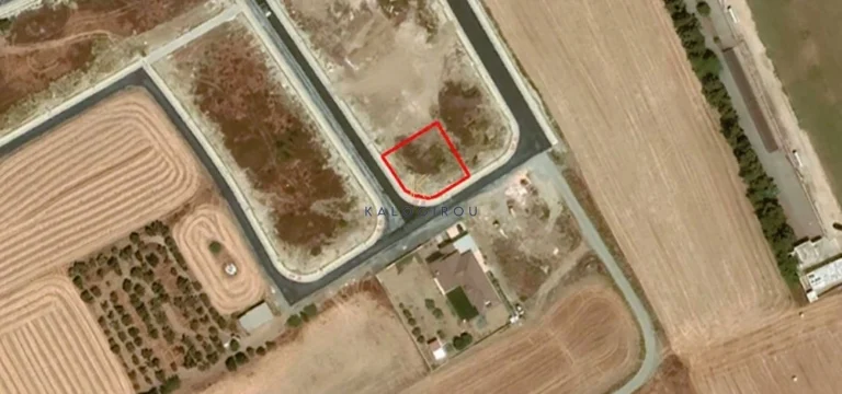 578m² Plot for Sale in Pervolia Larnacas