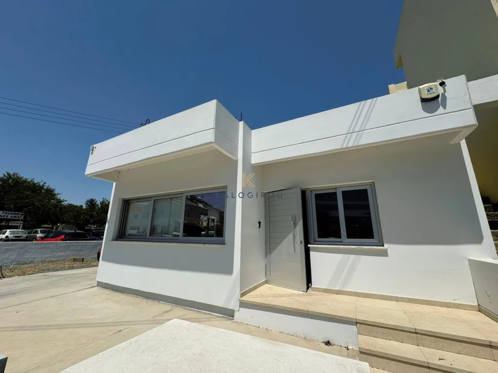 132m² Office for Rent in Larnaca District