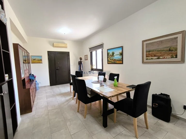 5 Bedroom House for Sale in Livadia Larnakas, Larnaca District