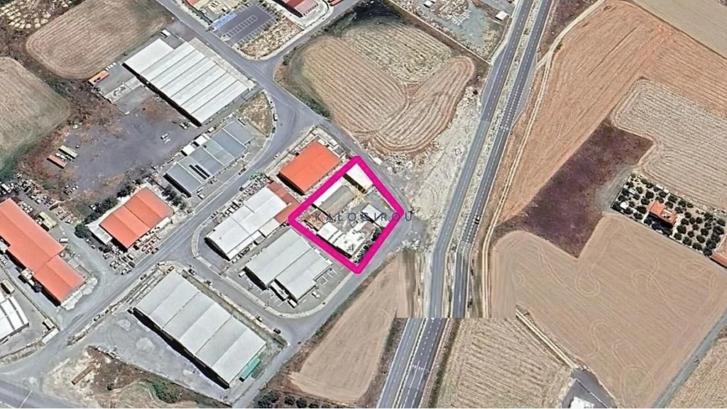 934m² Commercial for Sale in Aradippou, Larnaca District