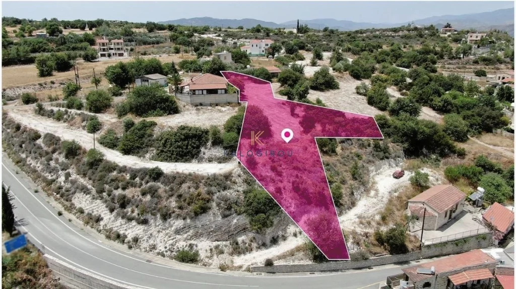 1,460m² Plot for Sale in Vavla, Larnaca District