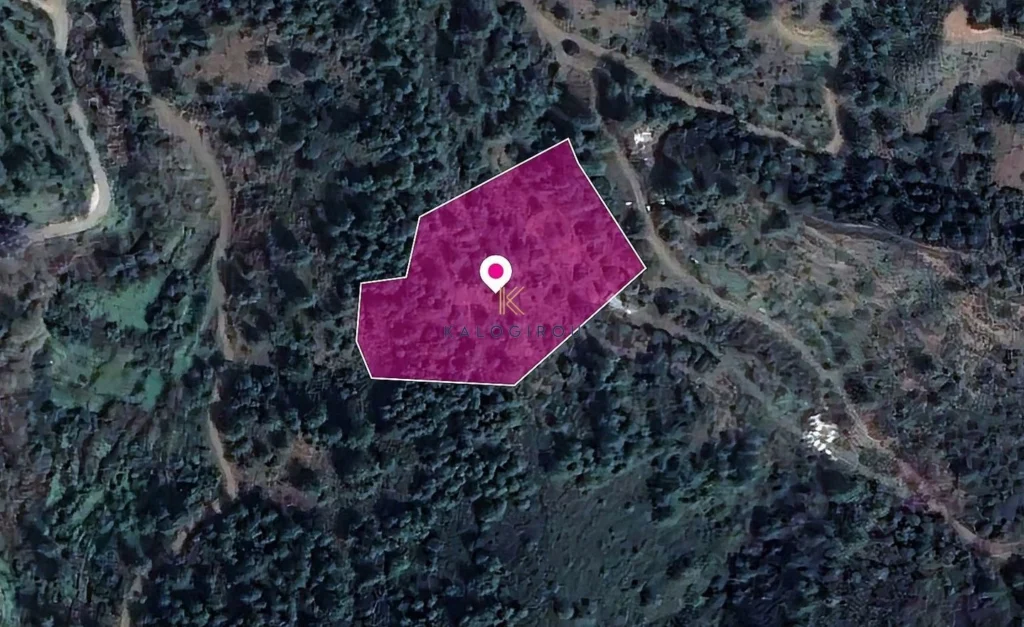 7,646m² Plot for Sale in Kampos, Nicosia District