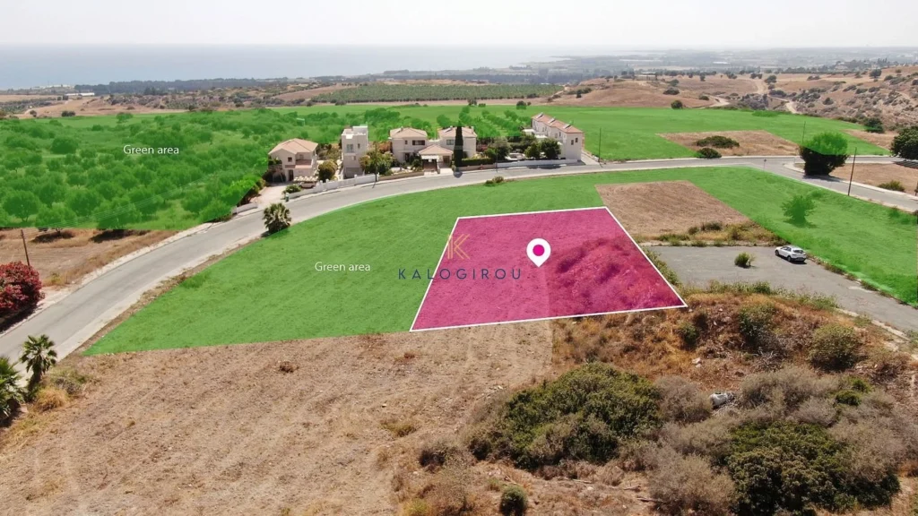 681m² Plot for Sale in Kouklia Pafou, Paphos District