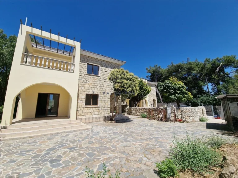 4 Bedroom House for Sale in Ineia, Paphos District