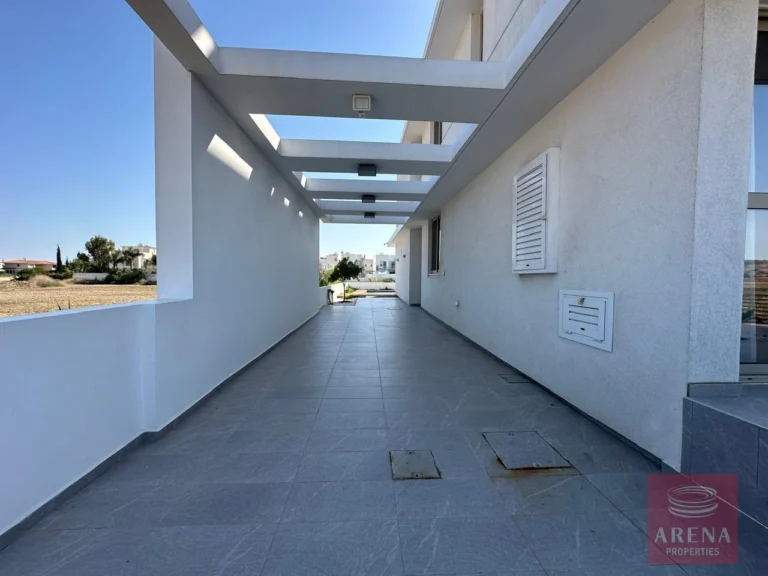 4 Bedroom House for Sale in Livadia Larnakas, Larnaca District