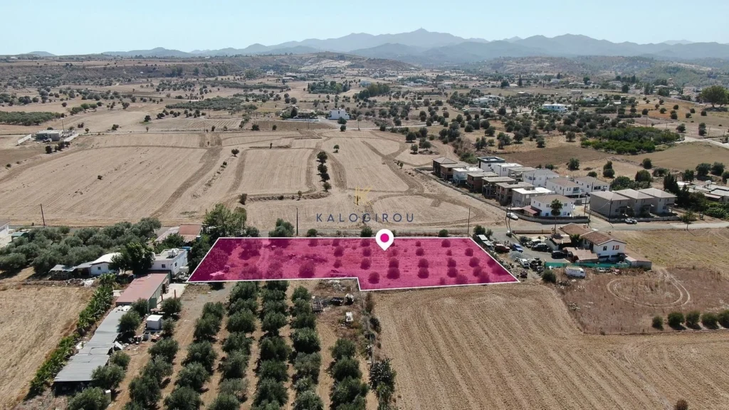 2,988m² Plot for Sale in Pera, Nicosia District