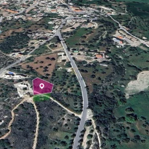 1,665m² Plot for Sale in Peristerona Pafou, Paphos District