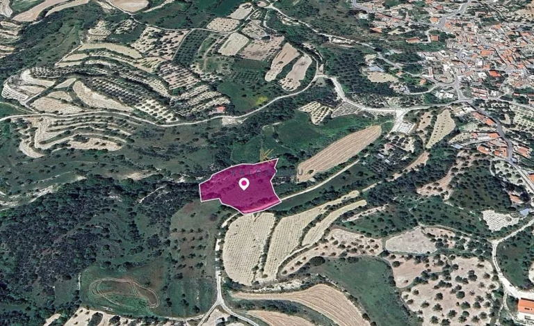 5,686m² Plot for Sale in Kallepeia, Paphos District